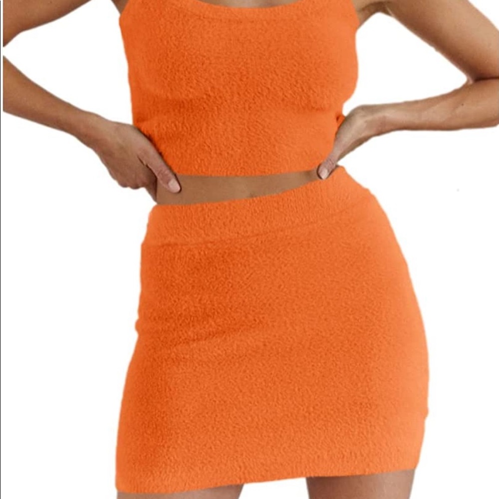 SOLD⭐️ NWT 2-Piece Set Knitted Sleeveless Crop Top and Mini Skirt Loungewear - Picture 2 of 16